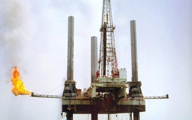 布油创逾两个半月新高，墨西哥湾全面复产或拖到明年初