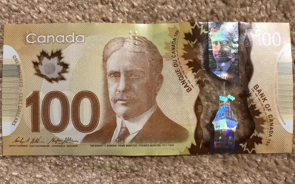 美元兑加元收窄跌幅，油价从逾七年高位回调